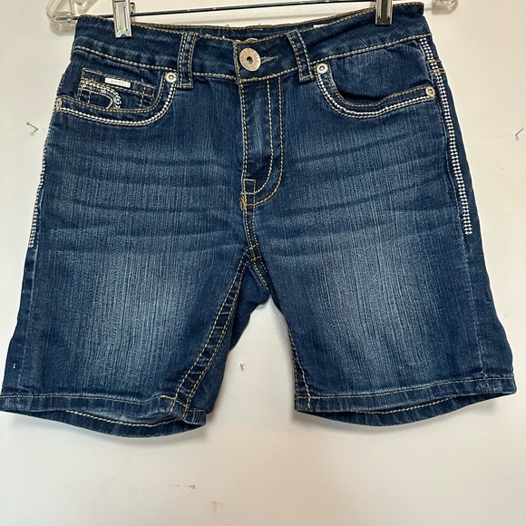 CARREU Pants - (111) CARREU blue jean shorts. Size 28.